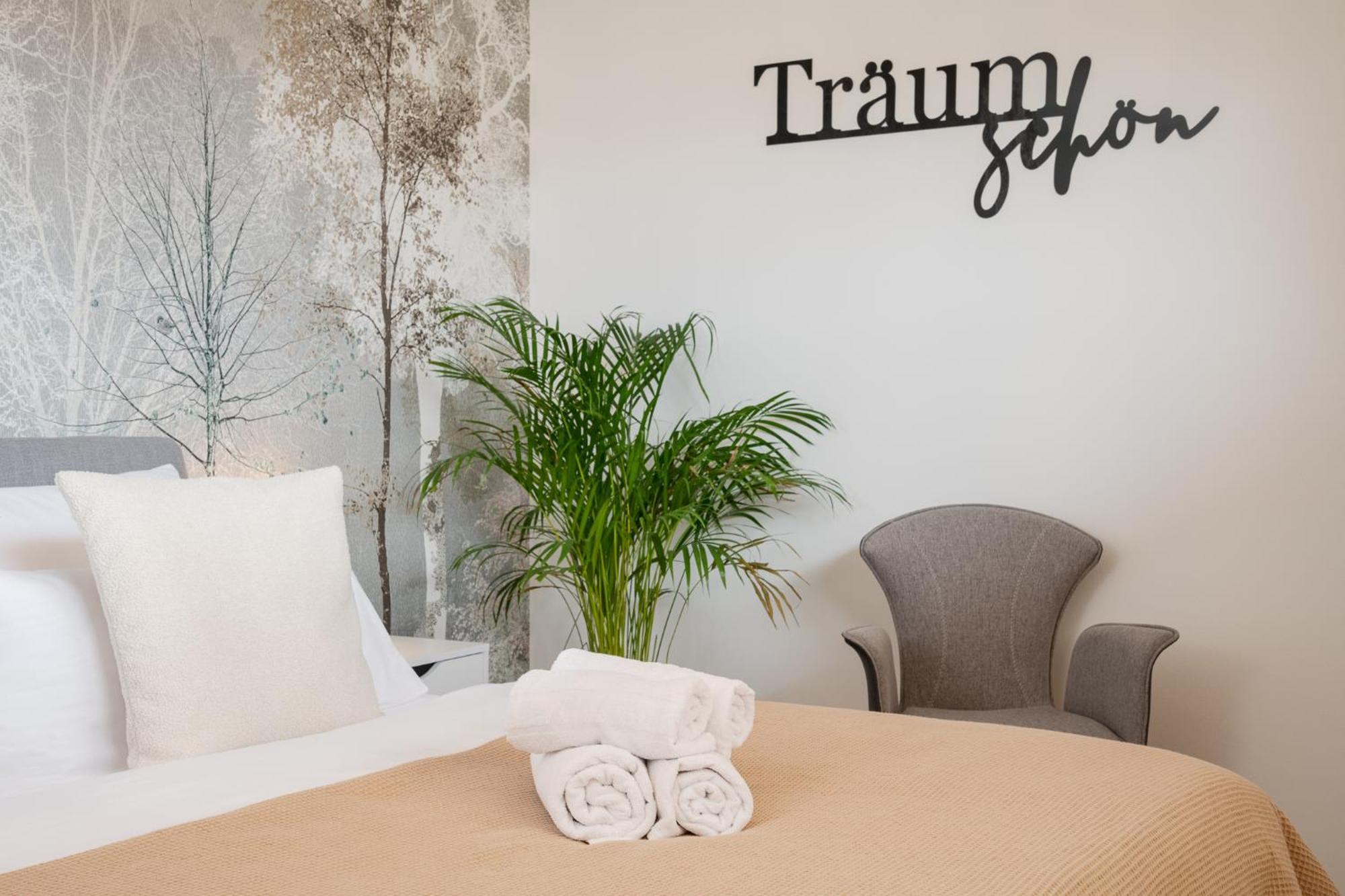Fenjoy: Ferienapartment In Neubau / Balkon / Bbq 베르나우암히엠지 외부 사진