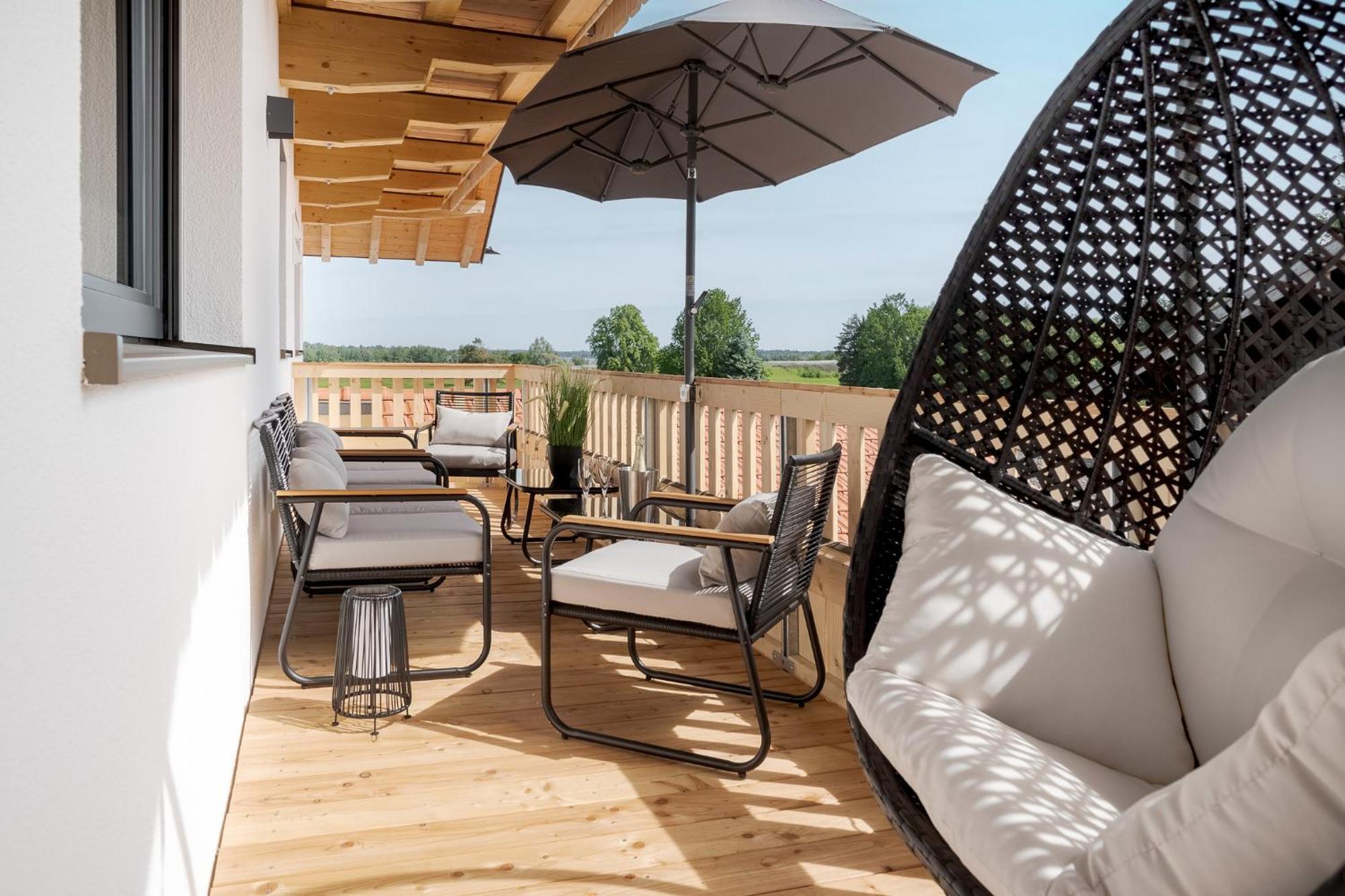 Fenjoy: Ferienapartment In Neubau / Balkon / Bbq 베르나우암히엠지 외부 사진