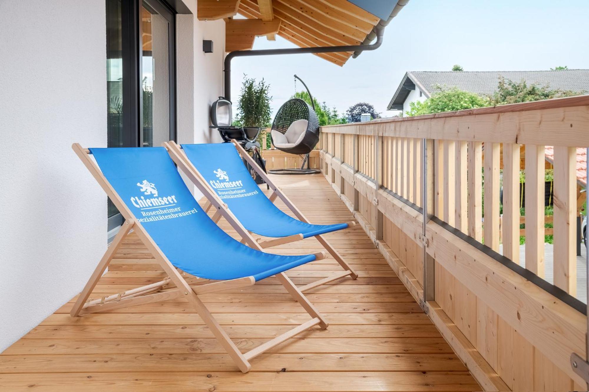 Fenjoy: Ferienapartment In Neubau / Balkon / Bbq 베르나우암히엠지 외부 사진